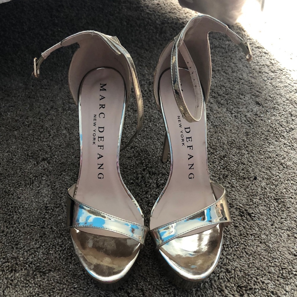 Gold Platform Marc Defangs. Perfect for Runway!